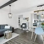Apartment Mittenglueck