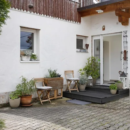 Daire Mittenglueck Unterlenningen